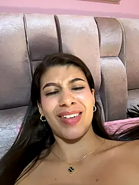 Snapshot of Lenapink19 chatting on 09/24/25, 06:06 Lenapink19 online show from 09/24/25, 06:06