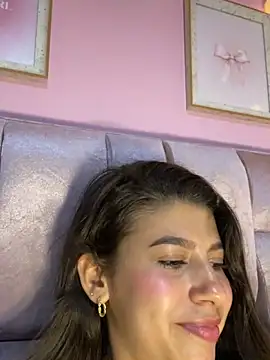 Snapshot of Lenapink19 chatting on 09/25/25, 06:28 Lenapink19 online show from 09/25/25, 06:28