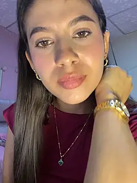 Snapshot of Lenapink19 chatting on 09/28/25, 12:27 Lenapink19 online show from 09/28/25, 12:27