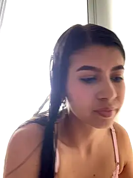 Snapshot of Lenapink19 chatting on 10/06/25, 07:55 Lenapink19 online show from 10/06/25, 07:55