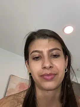 Snapshot of Lenapink19 chatting on 10/20/25, 03:40 Lenapink19 online show from 10/20/25, 03:40