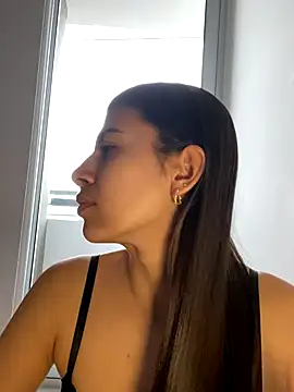 Snapshot of Lenapink19 chatting on 11/01/25, 09:06 Lenapink19 online show from 11/01/25, 09:06