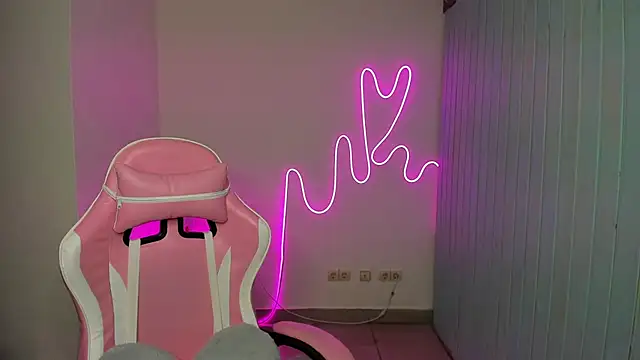 Elieiza xo online show from 10/16/25, 08:48