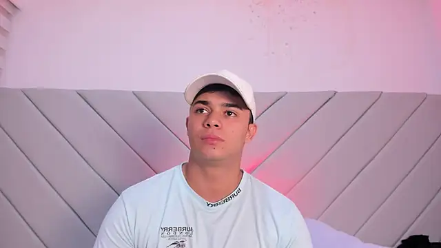 Snapshot of jayd_muscle chatting on 10/11/25, 04:12 jayd muscle online show from 10/11/25, 04:12