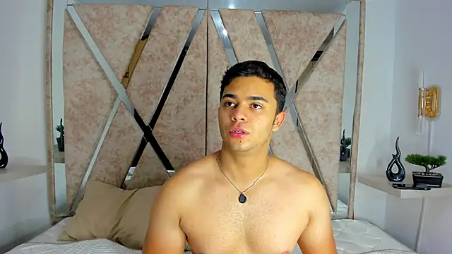 Snapshot of jayd_muscle chatting on 10/29/25, 05:42 jayd muscle online show from 10/29/25, 05:42