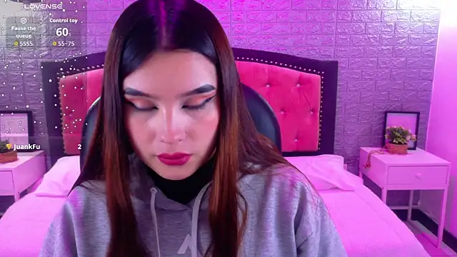 Natalie loffreda online show from 11/29/25, 03:09