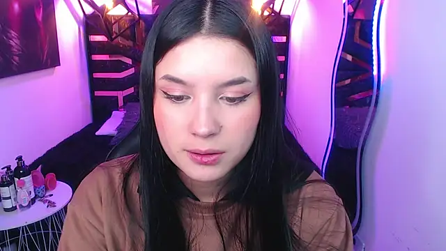 Natalie loffreda online show from 05/07/26, 08:03
