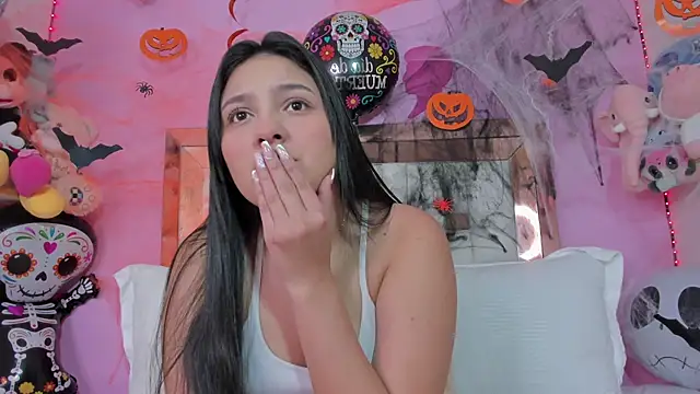 Emmy Rivas online show from 10/27/25, 09:08