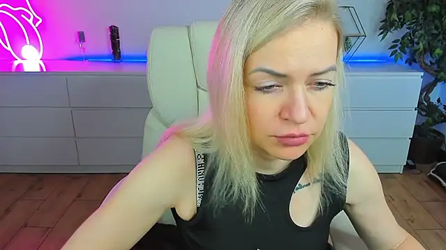 Anna Snows online show from 09/14/25, 12:04