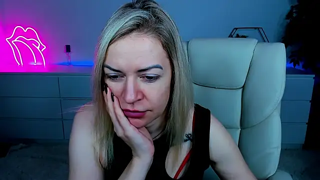 Anna Snows online show from 09/29/25, 05:12