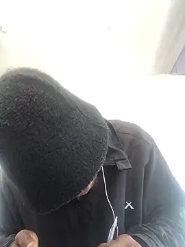 Snapshot of broskies777 chatting on 09/18/25, 10:39 broskies777 online show from 09/18/25, 10:39