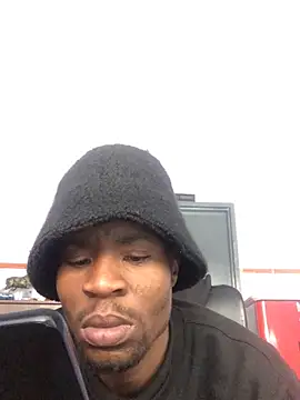 Snapshot of broskies777 chatting on 09/19/25, 09:00 broskies777 online show from 09/19/25, 09:00