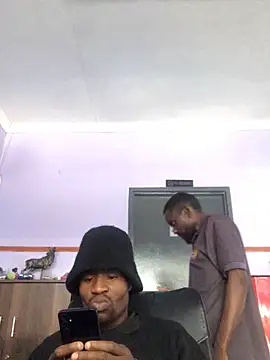 Snapshot of broskies777 chatting on 09/22/25, 10:39 broskies777 online show from 09/22/25, 10:39