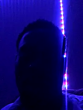 Snapshot of broskies777 chatting on 10/26/25, 07:53 broskies777 online show from 10/26/25, 07:53