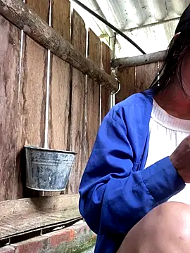 PhanHaa online show from 10/19/25, 01:06