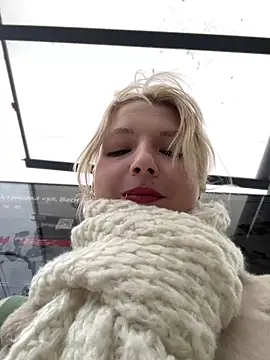 EveLittleSinner online show from 10/23/25, 10:14