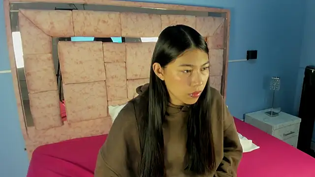 LICKY LOV online show from 10/16/25, 03:18