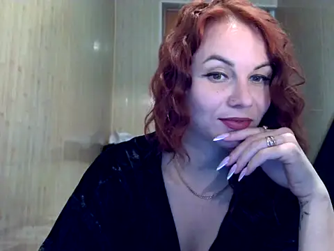 Kisa26311 online show from 10/17/25, 07:55