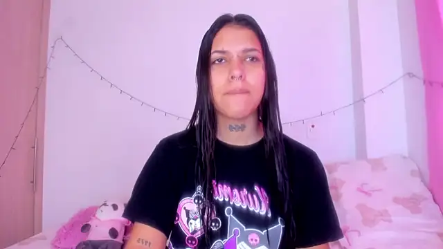 Snapshot of Abby_roussee chatting on 11/01/25, 01:35 Abby roussee online show from 11/01/25, 01:35