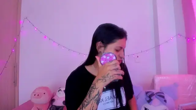 Snapshot of Abby_roussee chatting on 11/03/25, 01:12 Abby roussee online show from 11/03/25, 01:12