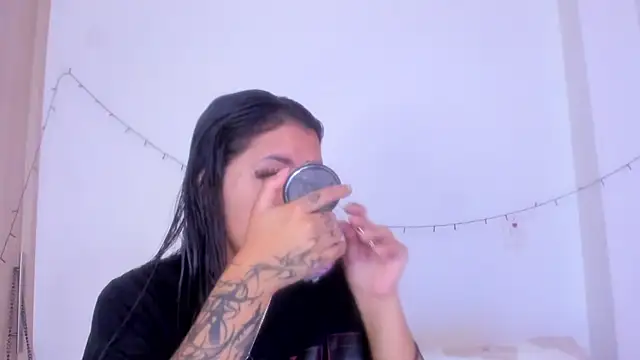 Snapshot of Abby_roussee chatting on 12/03/25, 11:08 Abby roussee online show from 12/03/25, 11:08