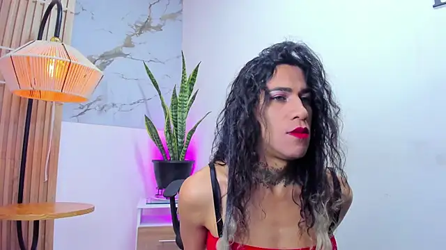 Snapshot of Oriana-Luxty chatting on 10/18/25, 09:48 Oriana-Luxty online show from 10/18/25, 09:48