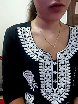 Cutie Shruti online show from 09/28/25, 10:31