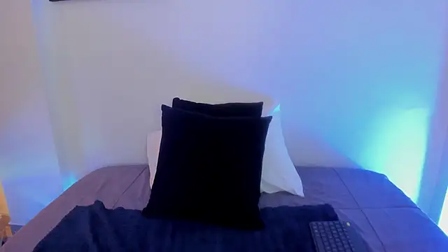 Sophia Blazee online show from 09/15/25, 12:38