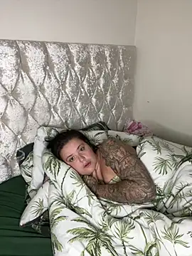 Charsworld online show from 11/19/25, 08:36