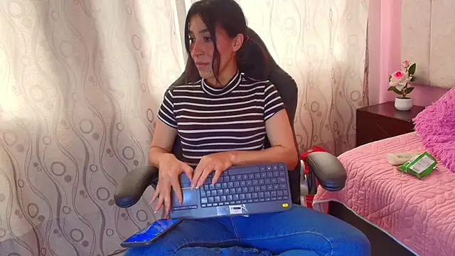 DarlingDuchess  online show from 10/07/25, 03:42