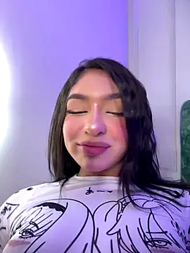 Snapshot of jenn_fit chatting on 10/30/25, 01:51 jenn fit online show from 10/30/25, 01:51