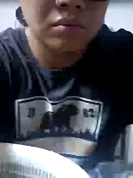 Snapshot of ANonngDan79 chatting on 10/04/25, 11:19 ANonngDan79 online show from 10/04/25, 11:19