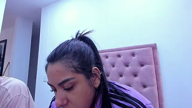 violet and myers online show from 09/19/25, 11:44