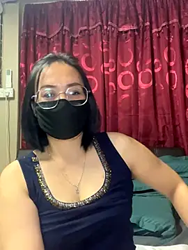 Snapshot of melyiaaa chatting on 12/03/25, 02:37 melyiaaa online show from 12/03/25, 02:37