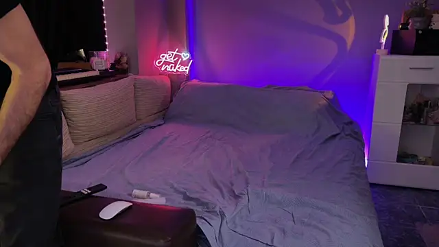Secret Lovers1 online show from 06/02/26, 06:21