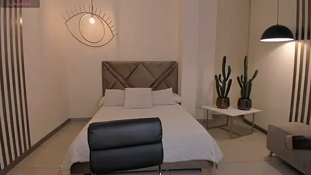 NovaSpencer online show from 11/21/25, 08:29