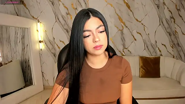 Snapshot of NataliaGaret chatting on 01/10/26, 02:02 NataliaGaret online show from 01/10/26, 02:02