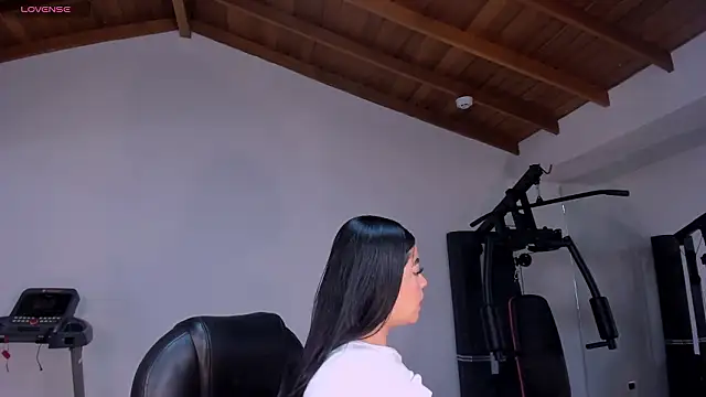 Snapshot of NataliaGaret chatting on 02/18/26, 02:07 NataliaGaret online show from 02/18/26, 02:07