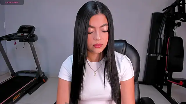 Snapshot of NataliaGaret chatting on 02/28/26, 02:12 NataliaGaret online show from 02/28/26, 02:12