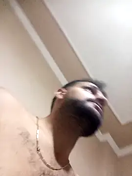 Snapshot of Muratcan33 chatting on 10/25/25, 09:20 Muratcan33 online show from 10/25/25, 09:20