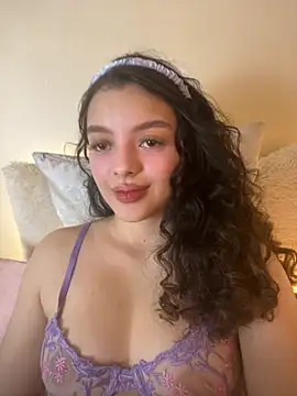 AriaHeavenss online show from 09/29/25, 12:16