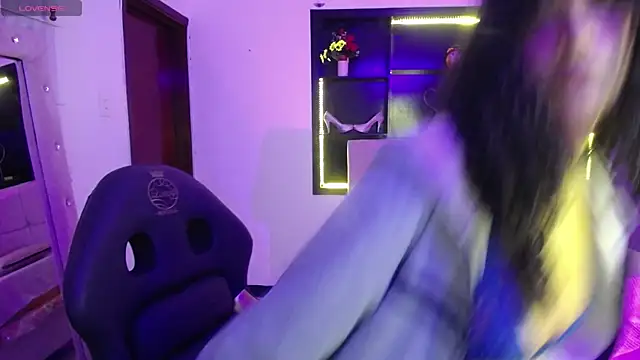 emiily smith1 online show from 10/02/25, 07:32