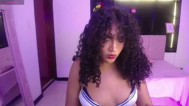 emiily smith1 online show from 10/04/25, 09:46