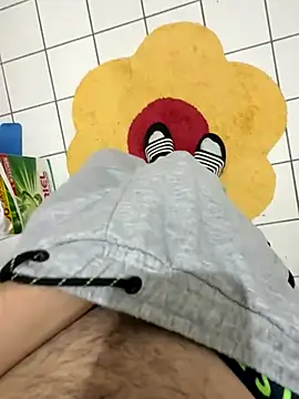 Snapshot of Dicksxd chatting on 09/18/25, 05:42 Dicksxd online show from 09/18/25, 05:42