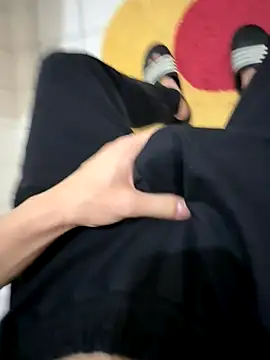 Snapshot of Dicksxd chatting on 11/09/25, 09:07 Dicksxd online show from 11/09/25, 09:07