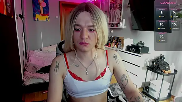 Snapshot of Kkkylie chatting on 04/13/26, 11:27 Kkkylie online show from 04/13/26, 11:27