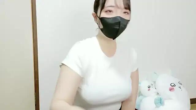 Snapshot of marinaaa_ chatting on 09/11/25, 12:05 marinaaa online show from 09/11/25, 12:05
