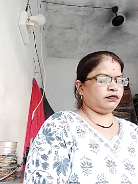 Snapshot of Bhavna_hot chatting on 10/04/25, 11:41 Bhavna hot online show from 10/04/25, 11:41