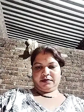 Snapshot of Bhavna_hot chatting on 10/04/25, 11:47 Bhavna hot online show from 10/04/25, 11:47