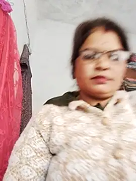 Snapshot of Bhavna_hot chatting on 12/04/25, 10:57 Bhavna hot online show from 12/04/25, 10:57